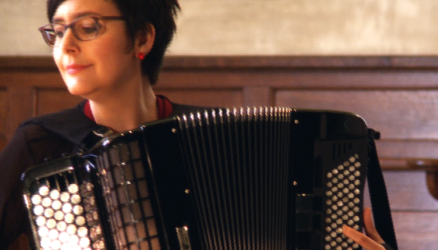 Musikalisches Portrait I Viviane Chassot I Akkordeon Musik arttv.ch