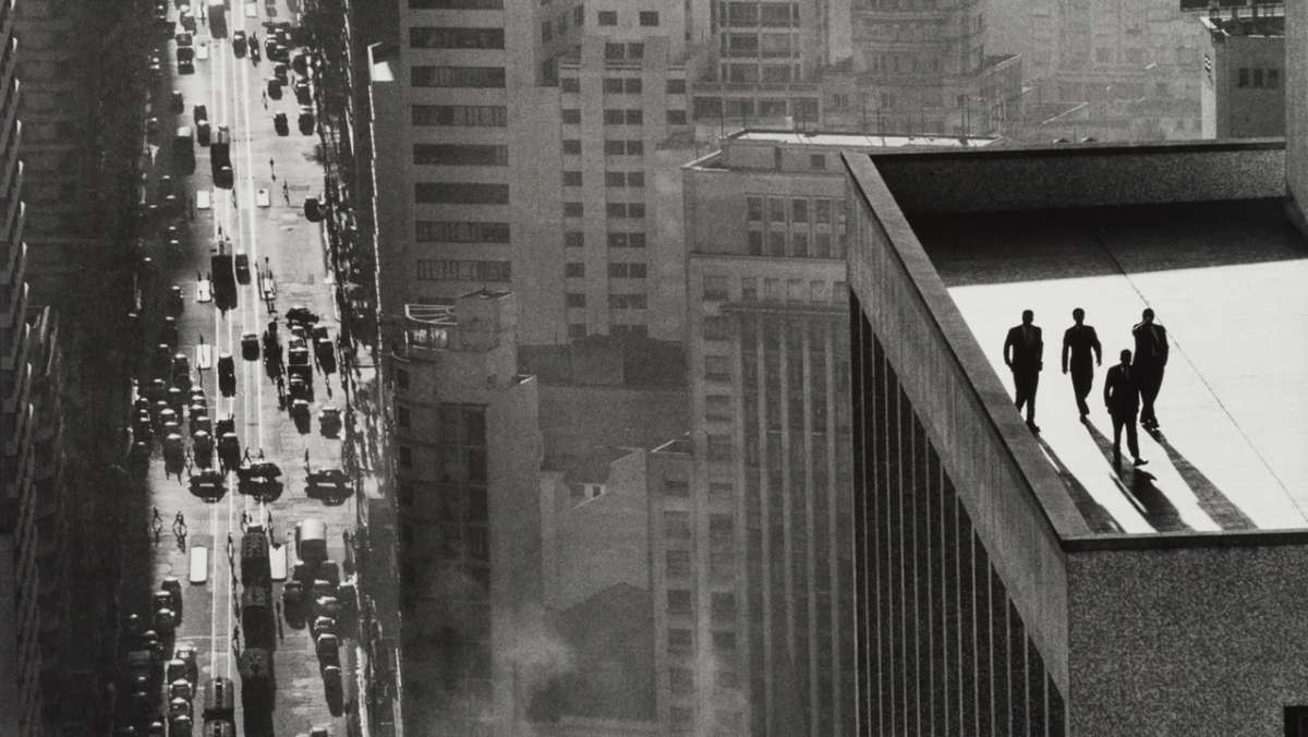 René Burri, Quatre hommes sur le toit (Ausschnitt), São Paulo, Brésil, 1960. © René Burri / Magnum Photos. Fondation René Burri, Courtesy Musée de l’Elysée, Lausanne 
