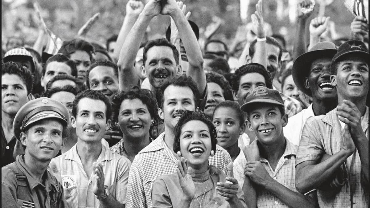 Die kubanische Revolution als kollektiver Begeisterungssturm: Eines der Fotos von Magnum-Fotograf Burt Glinn