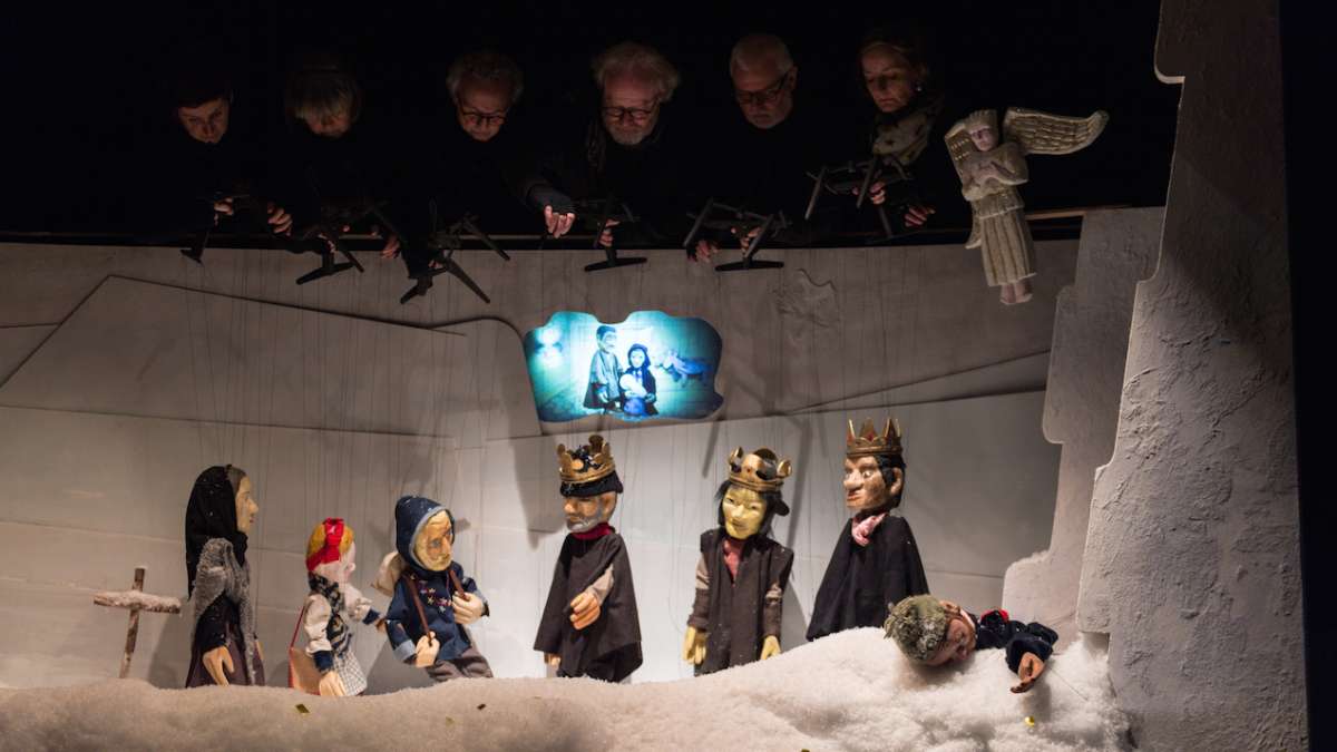 Die Marionettenbühne Gelb-Schwarz (Regie: Matteo Schenardi) setzt sich dafür ein, dass das Urner Krippenspiel von Heinrich Danoth nicht in Vergessenheit gerät. 